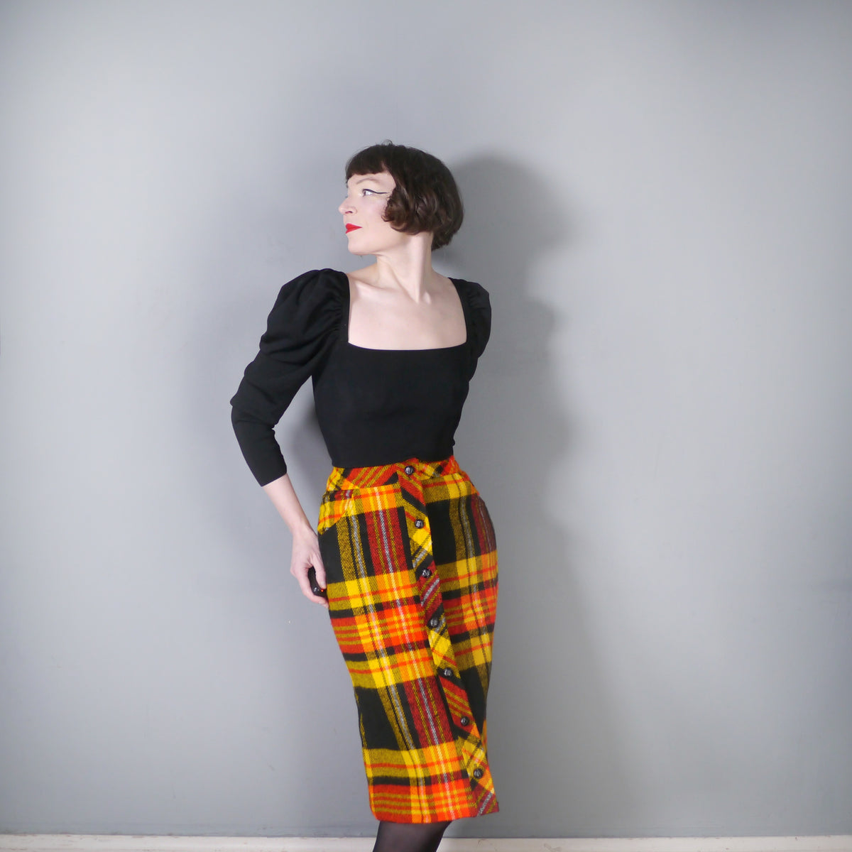 60s BLACK RED AND YELLOW PLAID CHECK AUTUMN PENCIL