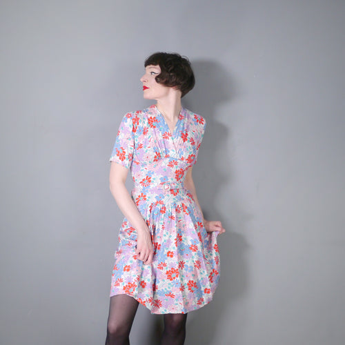 40s RED PINK AND BLUE FLORAL TEA DRESS WITH BUCKLED BELT - XS / petite fit