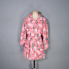 Load image into Gallery viewer, 50s PINK NOVELTY SEA HORSE PATTERN TERRY TOWELLING ROBE / BEACH JACKET - FREE SIZE