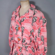 Load image into Gallery viewer, 50s PINK NOVELTY SEA HORSE PATTERN TERRY TOWELLING ROBE / BEACH JACKET - FREE SIZE