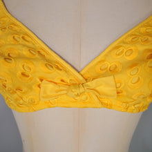 Load image into Gallery viewer, 70s YELLOW BRODERIE ANGLAISE COTTON CROPPED BRA SUN TOP - S