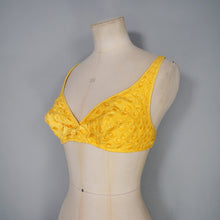 Load image into Gallery viewer, 70s YELLOW BRODERIE ANGLAISE COTTON CROPPED BRA SUN TOP - S