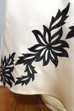 Load image into Gallery viewer, 40s 50s WHITE SATIN EVEING DRESS WITH BLACK VELVET FLOWERS AND COLLAR - S