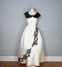 Load image into Gallery viewer, 40s 50s WHITE SATIN EVEING DRESS WITH BLACK VELVET FLOWERS AND COLLAR - S