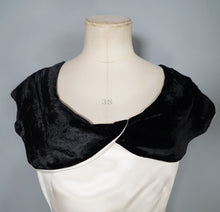 Load image into Gallery viewer, 40s 50s WHITE SATIN EVEING DRESS WITH BLACK VELVET FLOWERS AND COLLAR - S