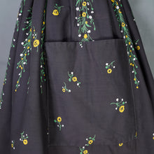 Load image into Gallery viewer, 50s VICTOR JOSSELYN GREY AND YELLOW FLORAL FULL SKIRTED COTTON DRESS - S