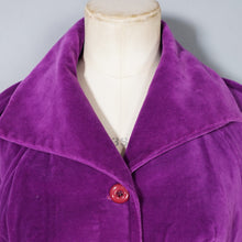 Load image into Gallery viewer, 60s SPORTAVILLE DEEP PURPLE VELVETY PIN CORD CROPPED JACKET - S
