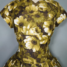 Load image into Gallery viewer, 50s GREEN AND YELLOW ROSE FLORAL PRINT COTTON DRESS - M