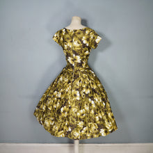 Load image into Gallery viewer, 50s GREEN AND YELLOW ROSE FLORAL PRINT COTTON DRESS - M