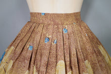Load image into Gallery viewer, 50s NOVELTY MILLWORTH "VIE EN ROSE" BLUE ROSE AND GLASS VASE FLORAL PRINT BORDER FULL SKIRT - 26.5"