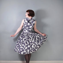 Load image into Gallery viewer, 50s CALIFORNIA COTTONS GREY AND WHITE IVY LEAF PRINT BOW NECK DRESS - S
