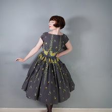 Load image into Gallery viewer, 50s VICTOR JOSSELYN GREY AND YELLOW FLORAL FULL SKIRTED COTTON DRESS - S