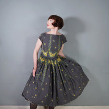Load image into Gallery viewer, 50s VICTOR JOSSELYN GREY AND YELLOW FLORAL FULL SKIRTED COTTON DRESS - S