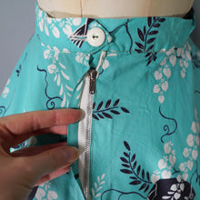 Load image into Gallery viewer, 50s HANDMADE MINT GREEN ASIAN FAN PRINT FULL SKIRT - 31-32"