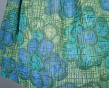 Load image into Gallery viewer, 60s GREEN FLORAL PRINT PIN TUCK DAY DRESS WITH BOW BELT - S