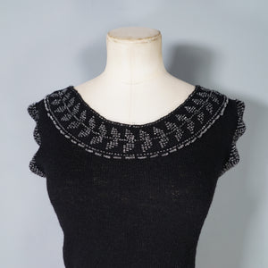50s FINE KNIT BLACK BEADED EVENING JUMPER TOP - XS-S