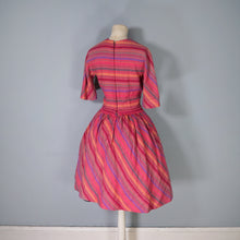 Load image into Gallery viewer, 50s 60s L&#39;AIGLON BRIGHT PINK PATTERNED WOVEN DRESS WITH FRINGING - XS-S