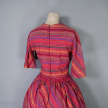 Load image into Gallery viewer, 50s 60s L&#39;AIGLON BRIGHT PINK PATTERNED WOVEN DRESS WITH FRINGING - XS-S