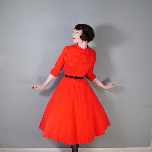 50s BRIGHT RED COLLARED FIT AND FLARE DRESS IN TEXTURED COTTON - S