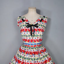 Load image into Gallery viewer, 50s "DOWNS" COLOURFUL RED WINE BOTTLES AND DRINKERS NOVELTY PRINT DRESS - S