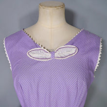 Load image into Gallery viewer, 50s LAVENDER PURPLE AND WHITE SPOT PRINT DRESS WITH POCKET AND BOW - S