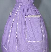 Load image into Gallery viewer, 50s LAVENDER PURPLE AND WHITE SPOT PRINT DRESS WITH POCKET AND BOW - S