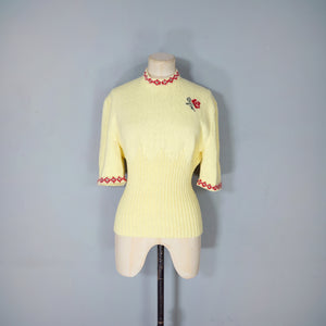 40s style HANDKNITTED YELLOW ROSE FLORAL PATTERN JUMPER TOP - volup / xl