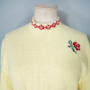 40s style HANDKNITTED YELLOW ROSE FLORAL PATTERN JUMPER TOP - volup / xl