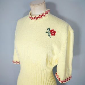 40s style HANDKNITTED YELLOW ROSE FLORAL PATTERN JUMPER TOP - volup / xl