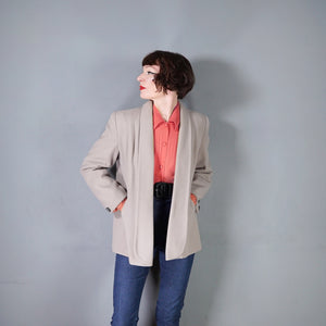 50s GREY STRONG SHOULDERED SWING JACKET / COAT WITH BUTTON DESIGN - M-L
