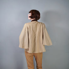 Load image into Gallery viewer, 40s HEROLAINE WOOL AND VELVET CAPE SLEEVE SWING COAT / JACKET - S-M