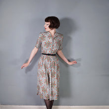 Load image into Gallery viewer, 40s &quot;CALPRETA&quot; SOFT RAYON SWIRLING PAISLEY PRINT DRESS - M-L