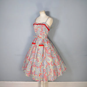 EARLY 50s BRIGHT GREEN AND RED PAISLEY PRINT SUN DRESS AND BOLERO - XS
