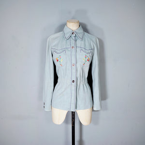 70s LIGHT BLUE EMBROIDERED DENIM / JEANS JACKET - S-M