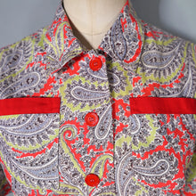 Load image into Gallery viewer, EARLY 50s BRIGHT GREEN AND RED PAISLEY PRINT SUN DRESS AND BOLERO - XS