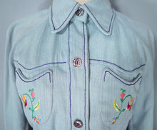 Load image into Gallery viewer, 70s LIGHT BLUE EMBROIDERED DENIM / JEANS JACKET - S-M