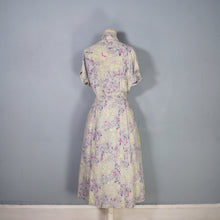 Load image into Gallery viewer, 40s PALE GREY-GREEN NOVELTY CITY STREET SCENE PRINT SILKY RAYON DRESS - L / VOLUP