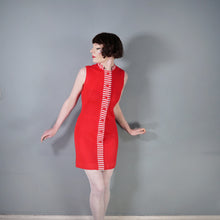 Load image into Gallery viewer, 60s NAUTICAL RED WHITE STRIPE BUTTON THROUGH SHIFT DRESS - S