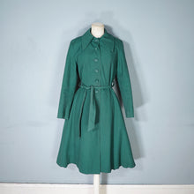 Load image into Gallery viewer, 60s 70s &quot;CRESTA&quot; DEEP GREEN MACHINTOSH / BELTED TRENCH COAT - M