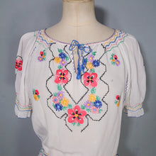 Load image into Gallery viewer, 50s HUNGARIAN HAND EMBROIDERED SILKY WHITE FOLK BLOUSE - S-M