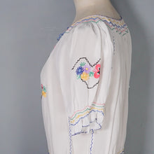 Load image into Gallery viewer, 50s HUNGARIAN HAND EMBROIDERED SILKY WHITE FOLK BLOUSE - S-M