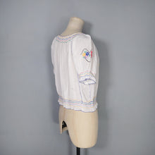 Load image into Gallery viewer, 50s HUNGARIAN HAND EMBROIDERED SILKY WHITE FOLK BLOUSE - S-M