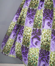 Load image into Gallery viewer, 50s 60s GREEN PURPLE FLORAL FULL SKIRT WITH POCKETS - 25-26"