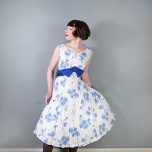 Load image into Gallery viewer, 50s CALIFORNIA COTTONS BLUE WHITE CARNATION PRINT PARTY DRESS - S