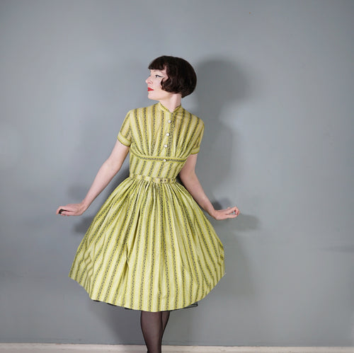 50s LIGHT GREEN ATOMIC STRIPE PRINT FULL SKIRTED COTTON DRESS - S