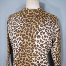 Load image into Gallery viewer, 60s 70s LEOPARD ANIMAL PRINT ANGORA BLEND WOOL JUMPER - M-L