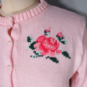 50s STYLE HANDKNIT BALLET PINK ROSE INTARSIAN CROPPED CARDIGAN - XS-S