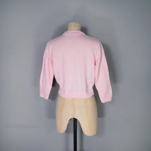 Load image into Gallery viewer, 50s STYLE HANDKNIT BALLET PINK ROSE INTARSIAN CROPPED CARDIGAN - XS-S