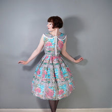 Load image into Gallery viewer, 50s PINK AND GREY FULL SKIRTED NOVELTY DRESS WITH BEACH AND CAFE WINDOW SCENE - S