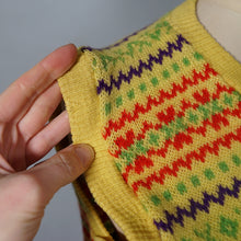 Load image into Gallery viewer, 70s FINE KNIT YELLOW FAIRISLE TANK TOP / JUMPER IN COLOURFUL PATTERN - S